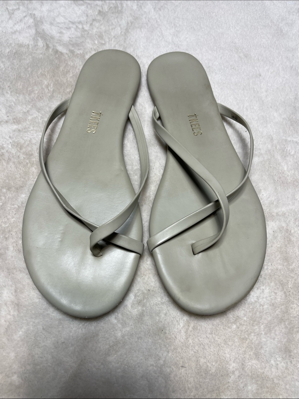 TKEES Women's Pale Grey Twist-Strap Leather Sandals Size 8